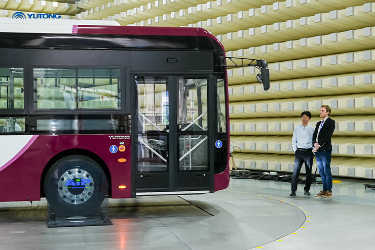 Giornalisti europei alla scoperta dell’innovazione che trasforma il settore nel laboratorio leader mondiale per i veicoli elettrici