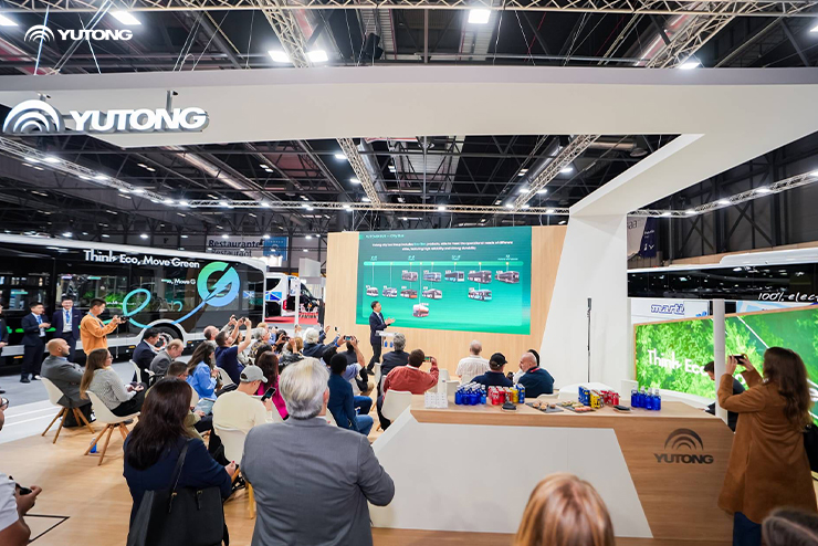 Veicoli Yutong Brillano alla FIAA 2024 in Spagna