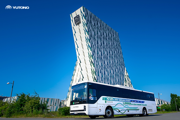 Yutong IC12E conquista la sfida a tutto campo in quattro paesi nordici, ridefinendo il concetto di Autobus interurbano elettrico a batteria di alto livello!