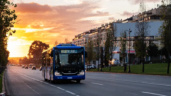 723 autobus Yutong hanno offerto un servizio di supporto esemplare per il torneo internazionale di calcio africano!