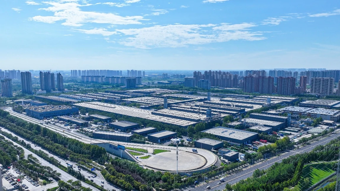 Gli autobus a nuova energia Yutong promuovono lo sviluppo globale del trasporto pubblico verde con tecnologie all'avanguardia