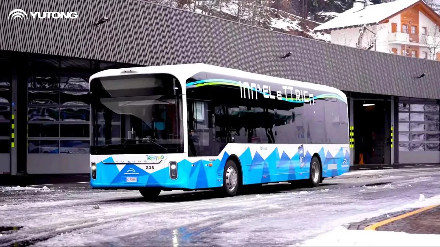Dallinterurbano alla micro-mobilità, i prodotti a nuova energia di Yutong per tutti gli scenari debuttano alla Next Mobility Exhibition Dallinterurbano alla micro-mobilità, i prodotti a nuova energia di Yutong per tutti gli scenari debuttano alla Next Mobility Exhibition