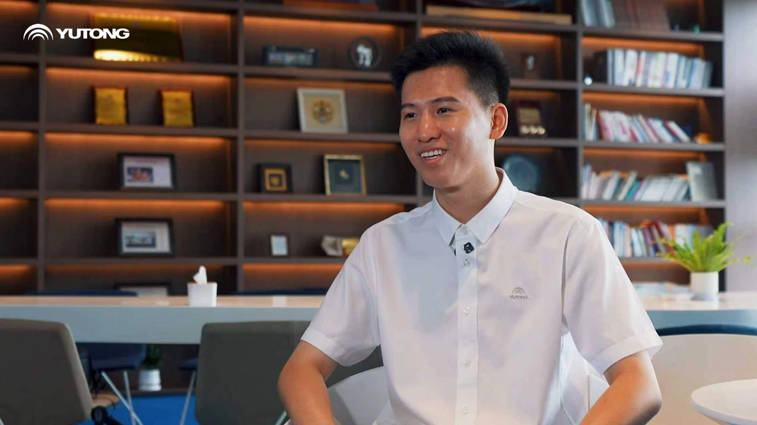Riunirsi in Yutong, connettere il mondo, crescere di pari passo con la nostra forza lavoro globale Riunirsi in Yutong, connettere il mondo, crescere di pari passo con la nostra forza lavoro globale