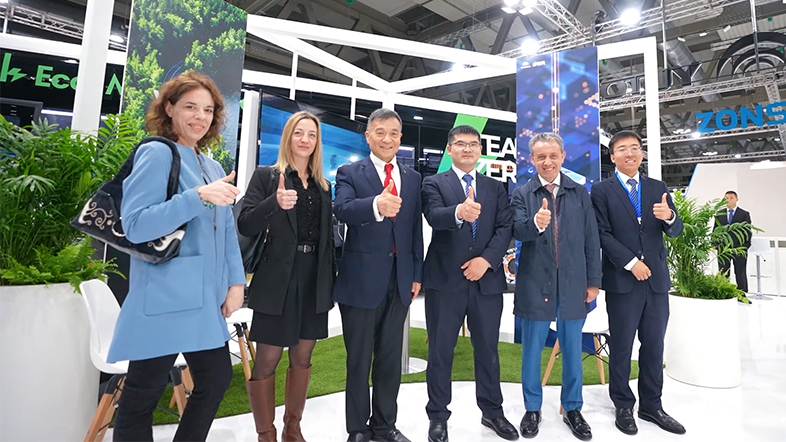 Yutong al NME d'Italia: Acclamato per il design moderno e la tecnologia verde